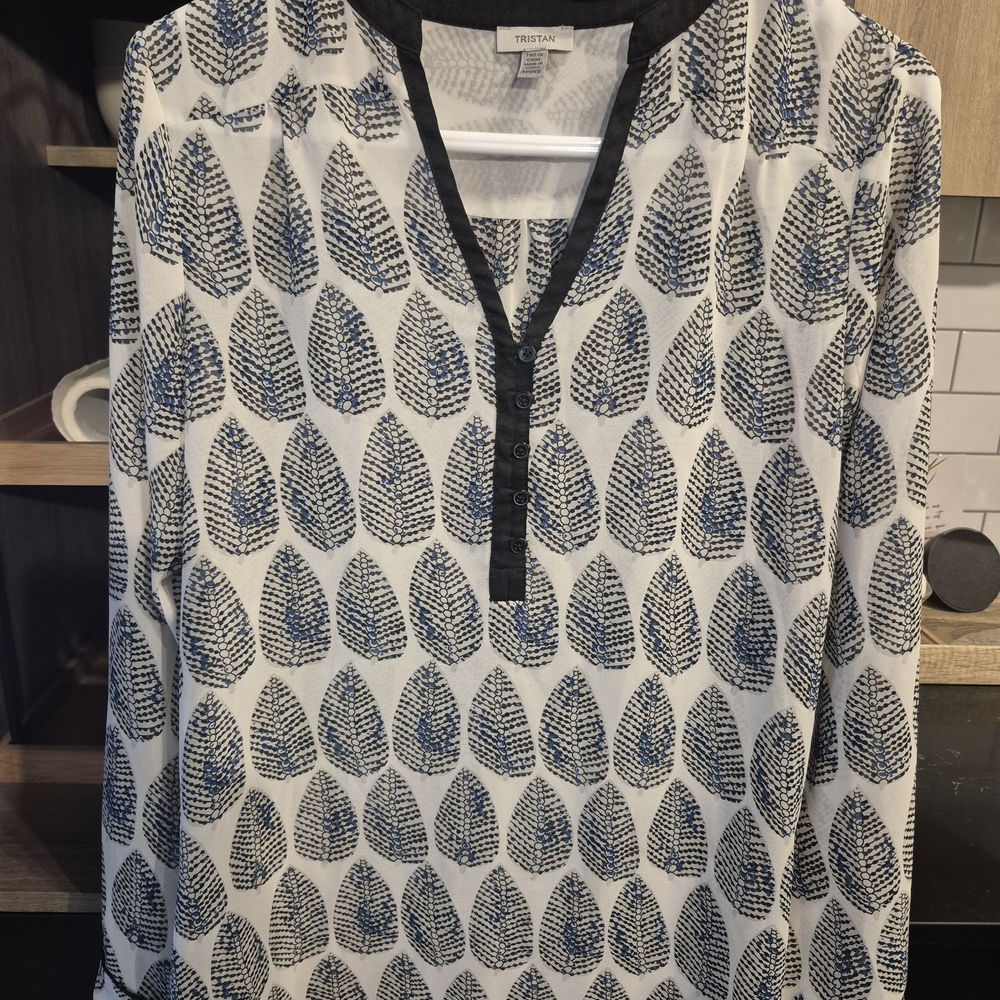 Leaf Pattern Long Sleeve Blouse